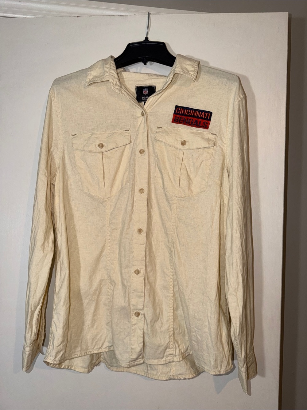 Cincinnati Bengals Shirt Women's Linen Cotton Blend Button Up NFL Logo Patch